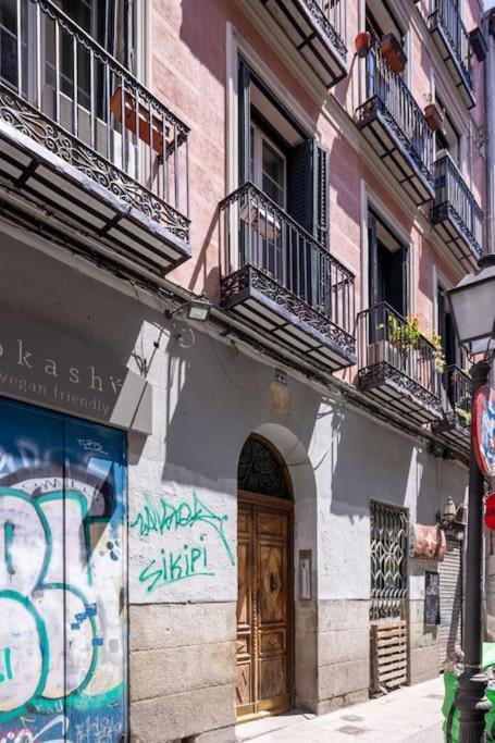Beautiful Apartment In Malasana For 3 Pax - Ferrer マドリード エクステリア 写真